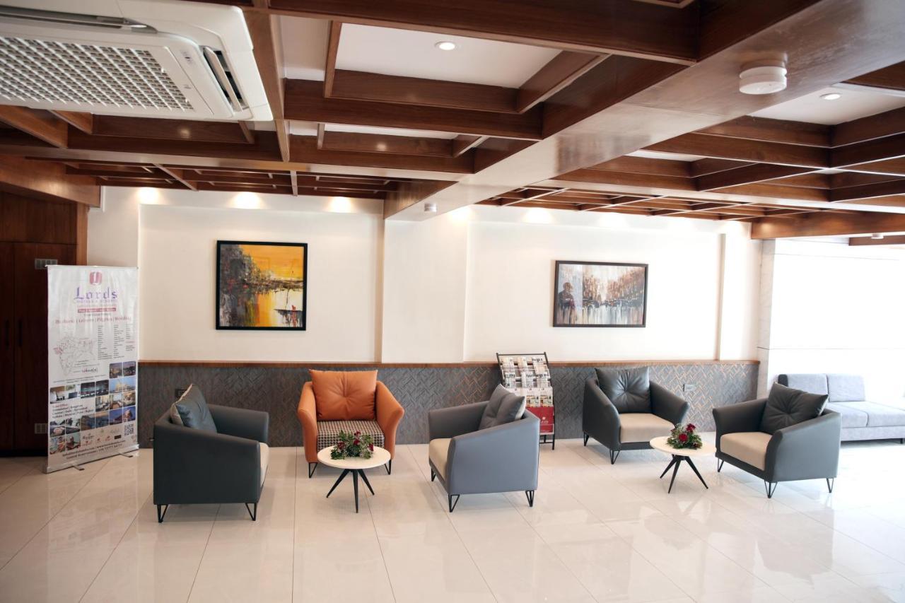 Lords Eco Inn, Ambaji ภายนอก รูปภาพ