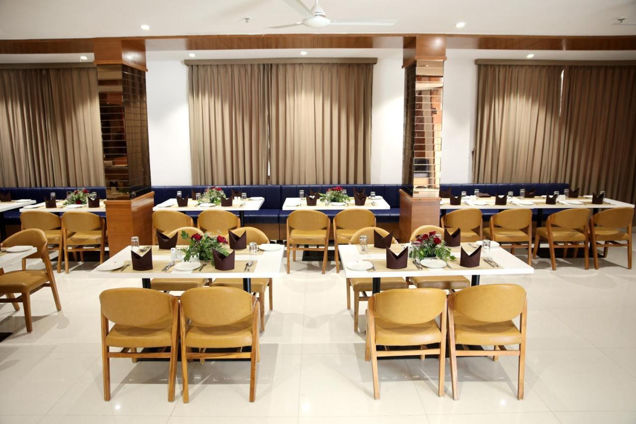 Lords Eco Inn, Ambaji ภายนอก รูปภาพ