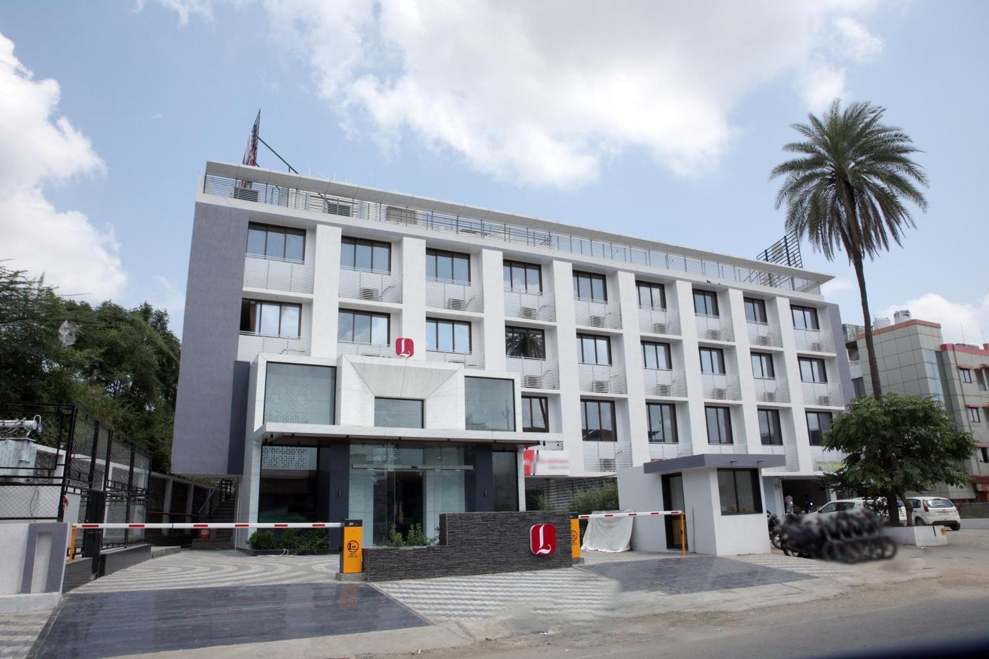Lords Eco Inn, Ambaji ภายนอก รูปภาพ